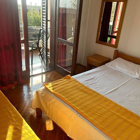 Apartments Djulija Сутоморе Экстерьер фото
